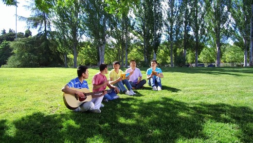 christenen prijzen aan God